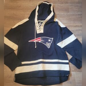 Men's New England Patriots Longsleeve Sweatshirt, Size Large
